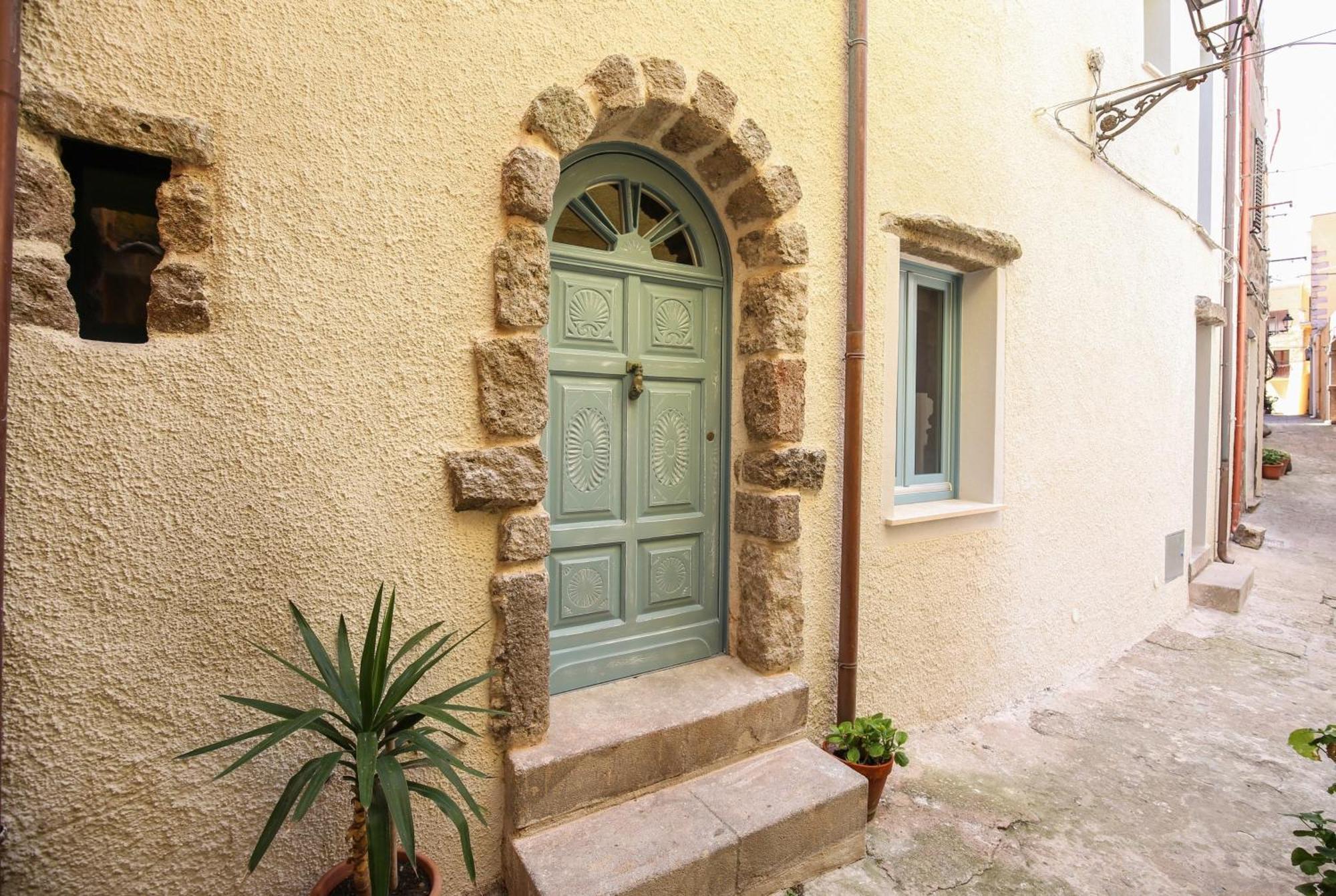 B&B Domos Mi & Ro Castelsardo Zewnętrze zdjęcie